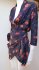 Top a fiori con scollo a V