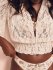 Top in pizzo crema