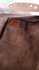 Borsa in vitello marrone con borchie