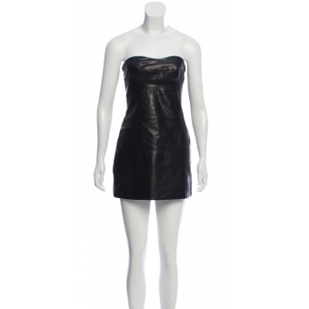 Abito in pelle nero 