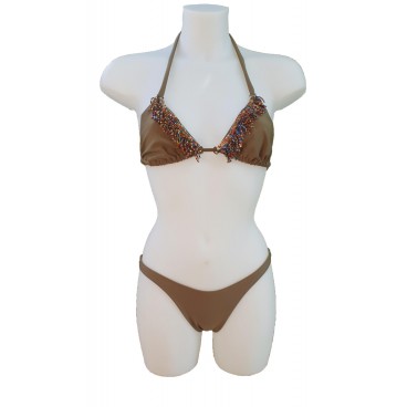 Costume due pezzi verde militare con perline 