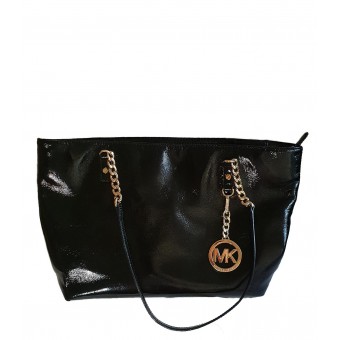 Borsa nera in vernice 