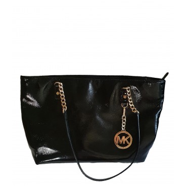 Borsa nera in vernice 