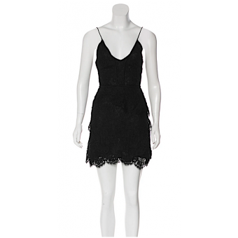 Abito nero in pizzo