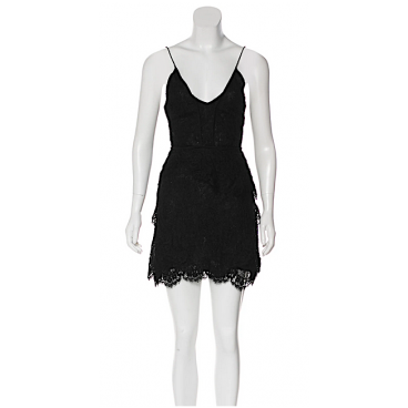 Abito nero in pizzo