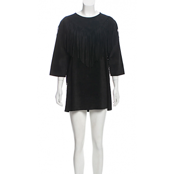 Abito in pelle nero con frange