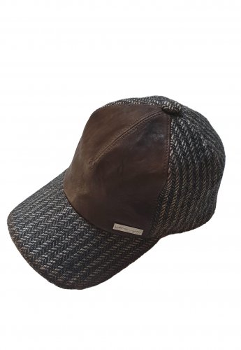 Cappello in lana e pelle