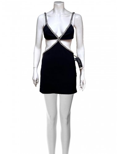 Abito nero cutout con cristalli