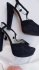 Sandali neri con plateau