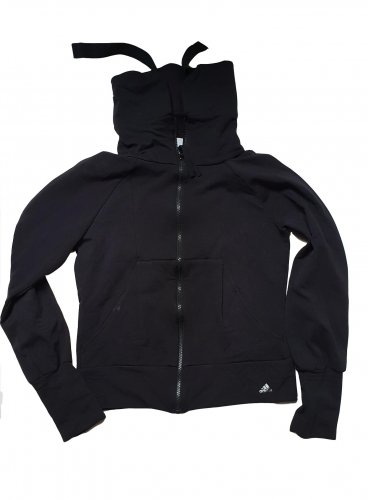 Felpa nera con zip 