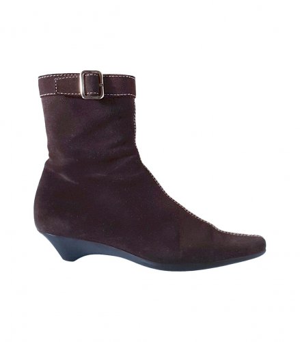 Stivaletti in camoscio marrone