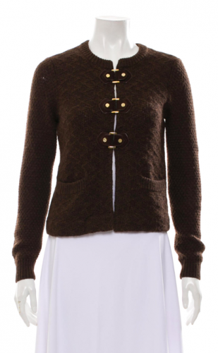 Maglia in lana con alamari